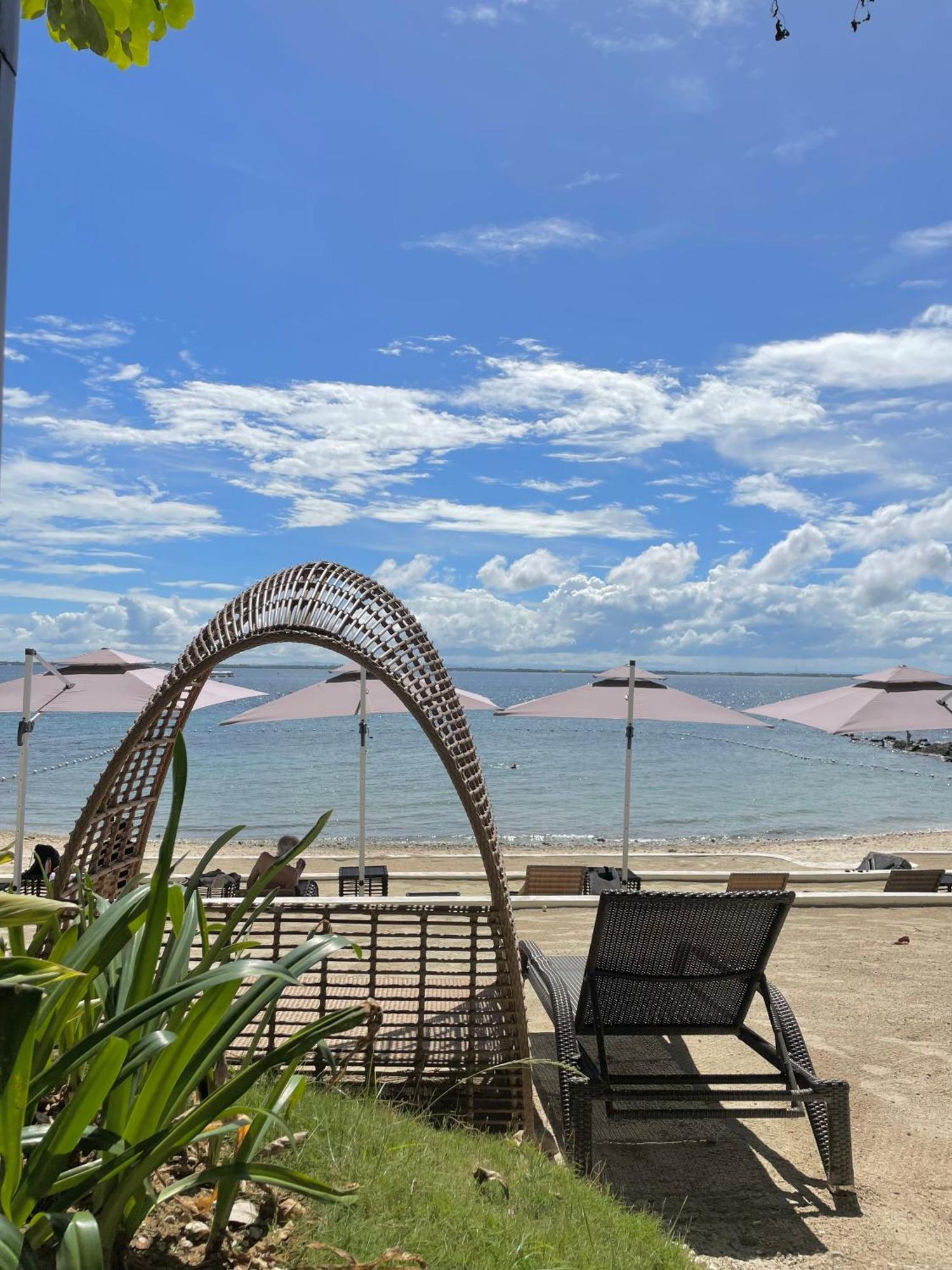 The Beach Suite At The Mactan Newtown Lapu-Lapu City Exterior photo